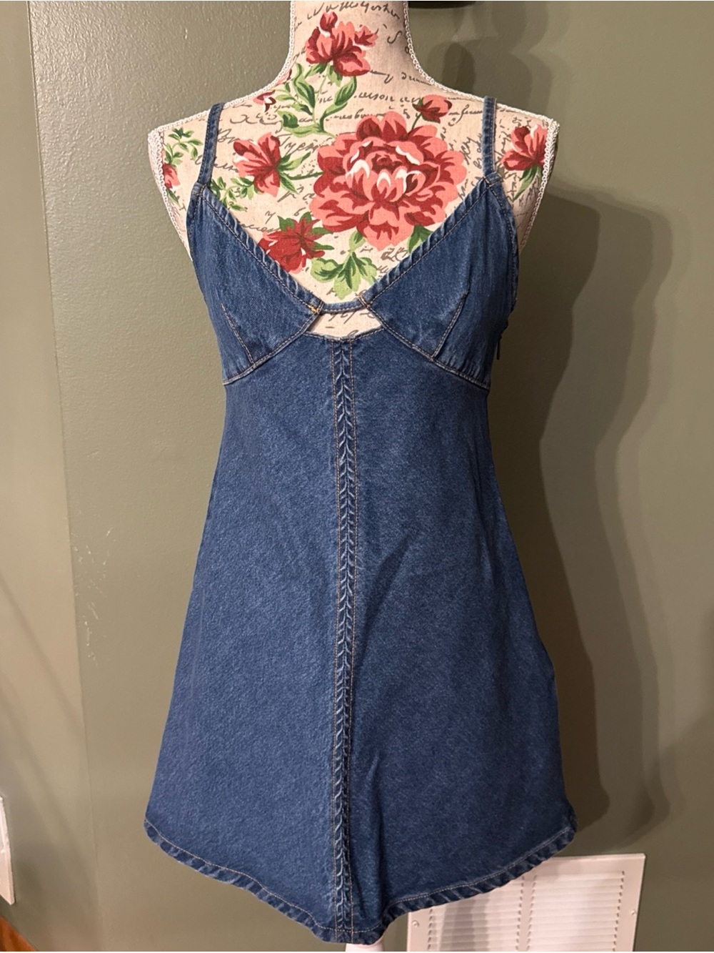 Princess Polly Arwen sleeveless denim minidress size 4